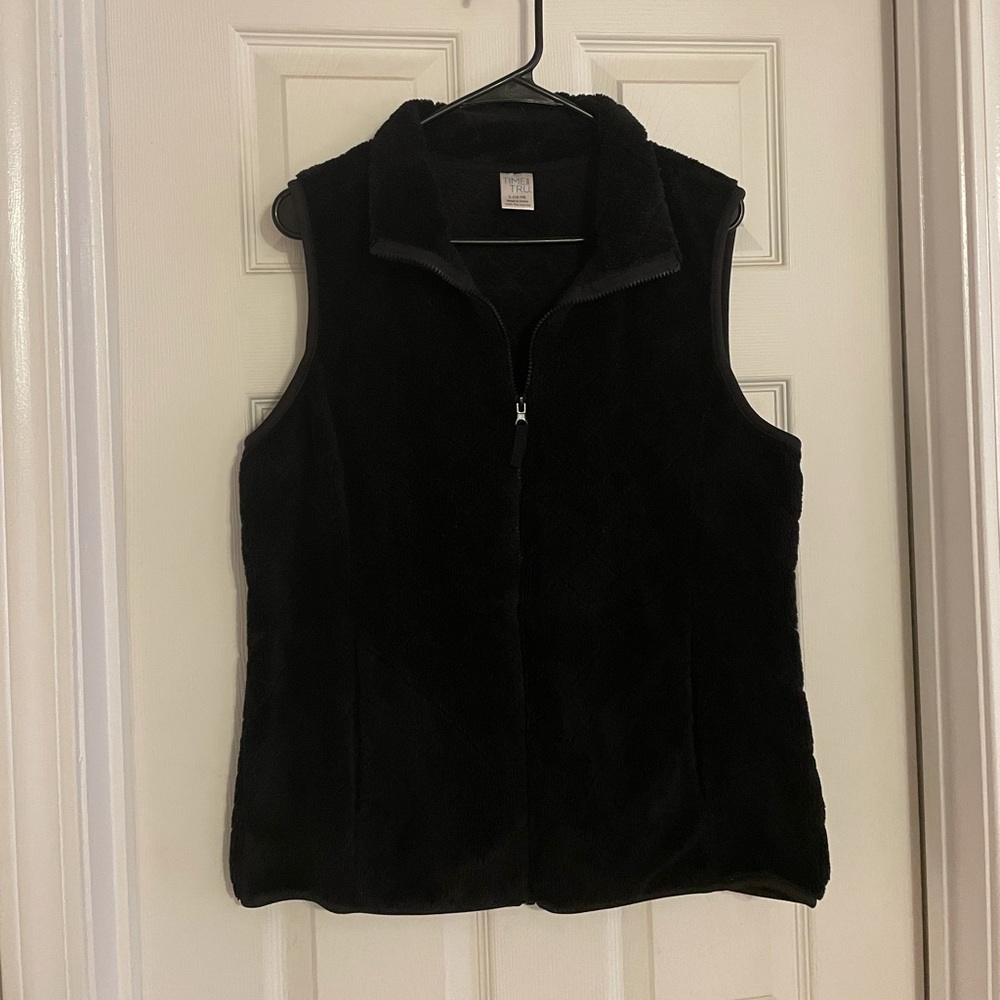 Time and Tru Large soft vest, great condition